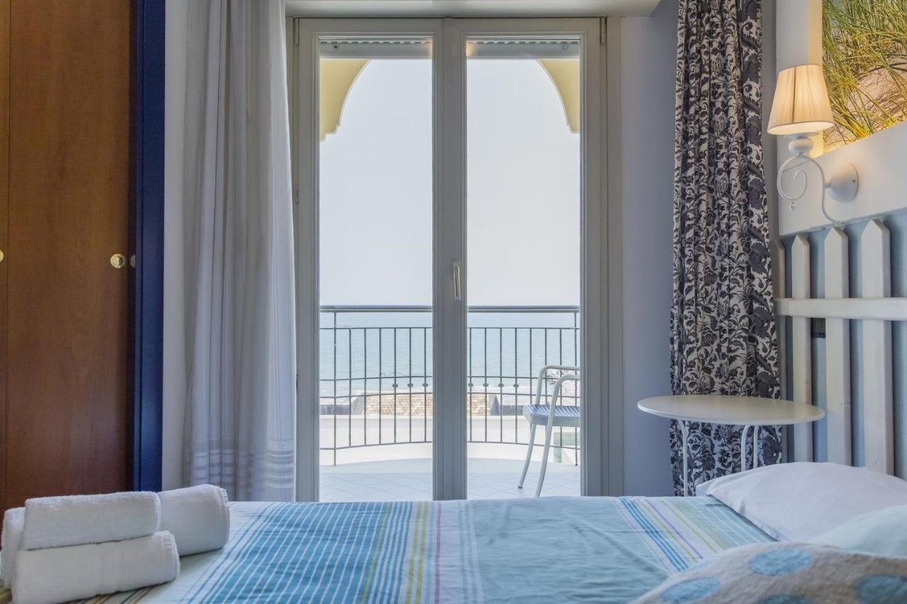 Hotel Alba Misano Adriatico Bagian luar foto